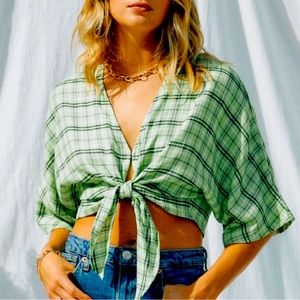 Green crop top tied shirt by Endless Blu Designer